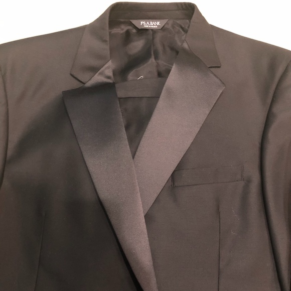 Jos A BankBlack Tuxedo (Traditional Cut) Signatu